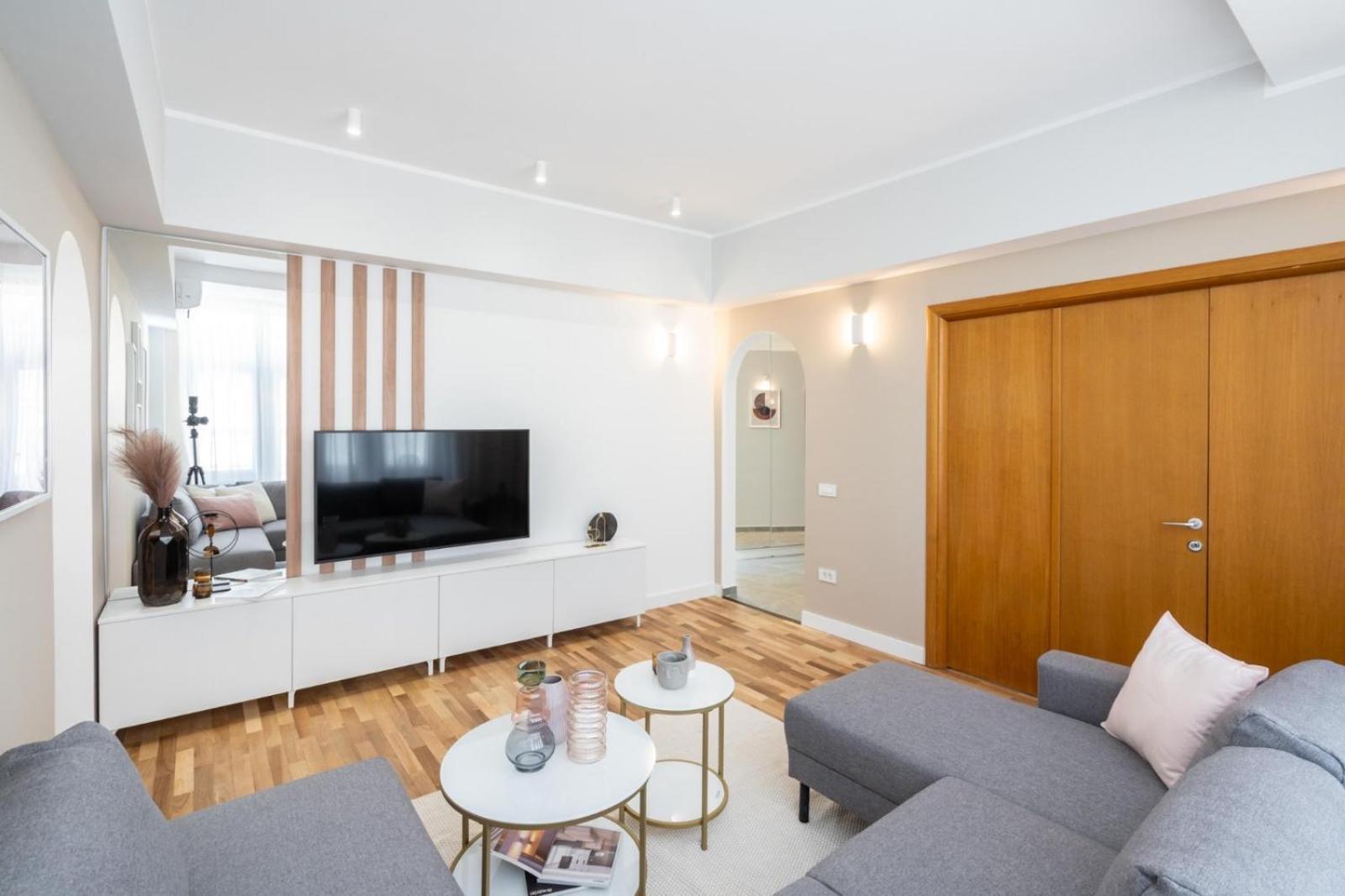 Old Town Bucharest, Lovely 2 Bedrooms Apartment ภายนอก รูปภาพ